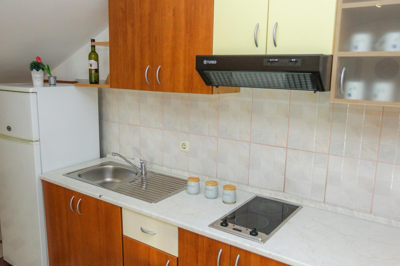 Lucky Luke Pool Apartments Novalja Exterior photo